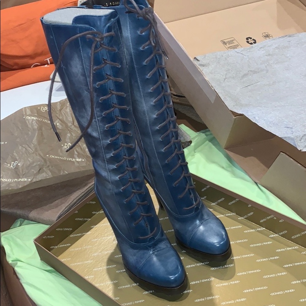 Donald J Pliner Women's DARIA Boot NIB - Picture 8 of 16